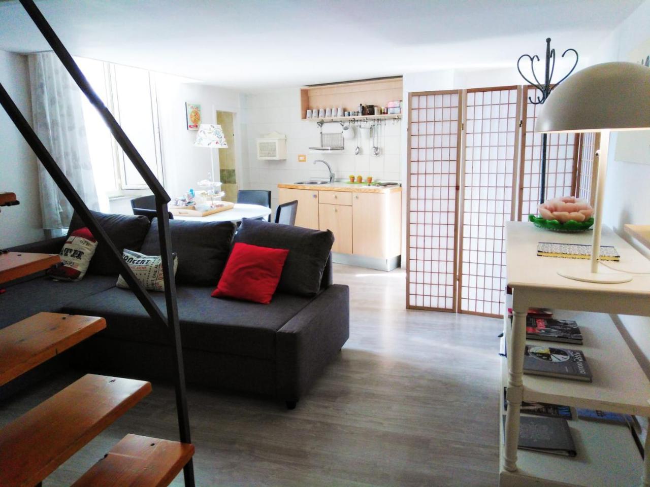 לינה וארוחת בוקר נאפולי Casa Di Erminia מראה חיצוני תמונה