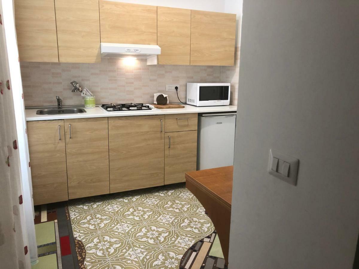 לינה וארוחת בוקר נאפולי Casa Di Erminia מראה חיצוני תמונה